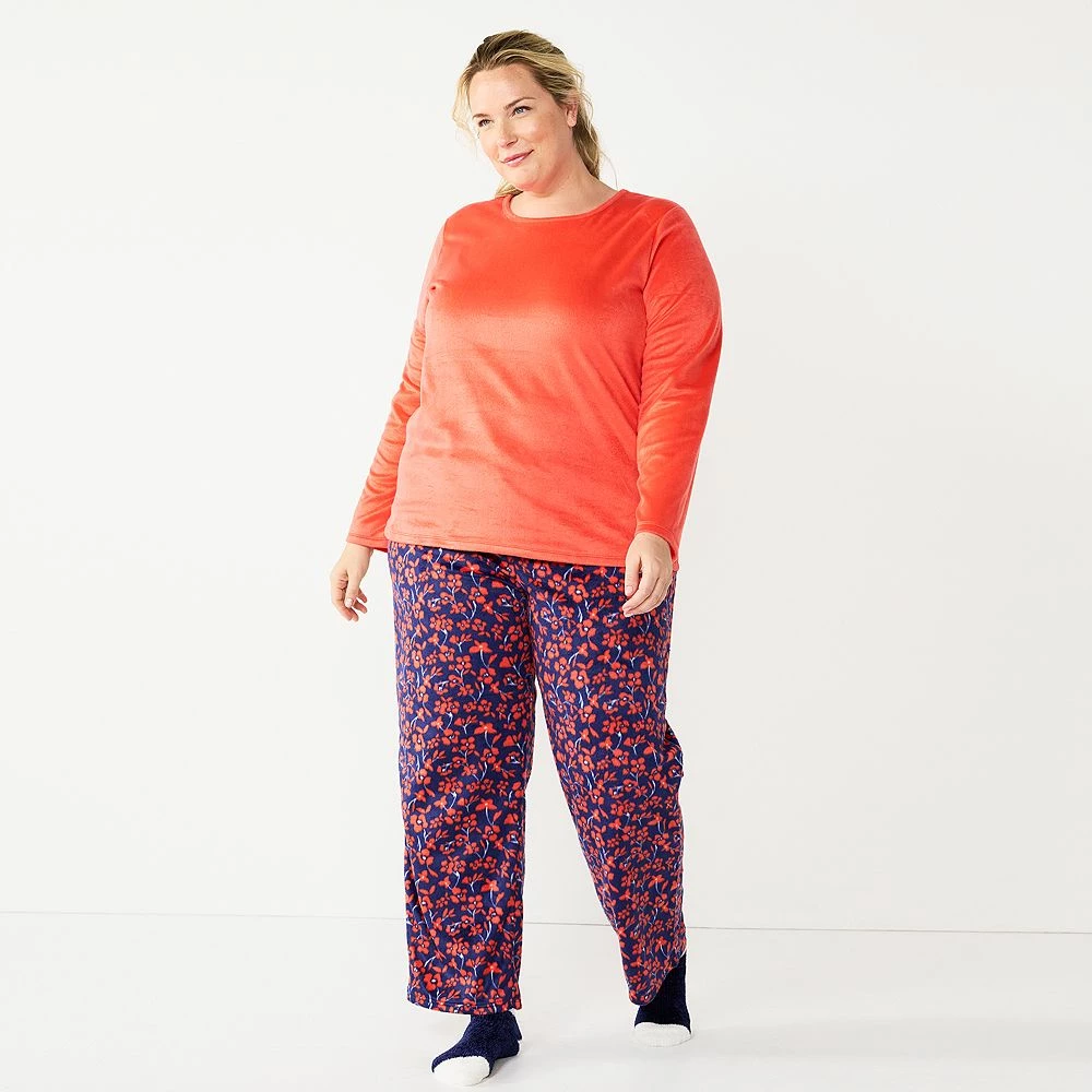 Plus Size Croft & Barrow® Velour Long Sleeve Pajama Top & Pajama Pants Set - Image 8