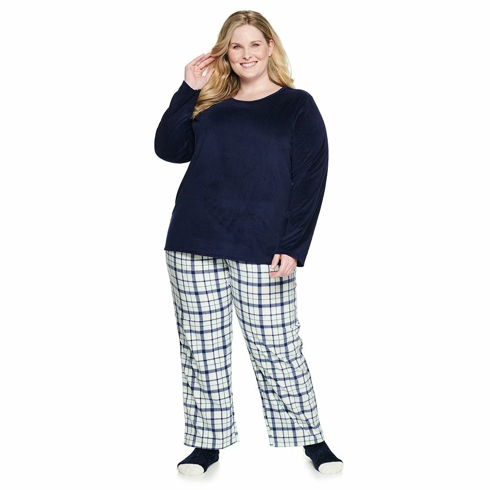 Plus Size Croft & Barrow® Velour Long Sleeve Pajama Top & Pajama Pants Set - Image 4